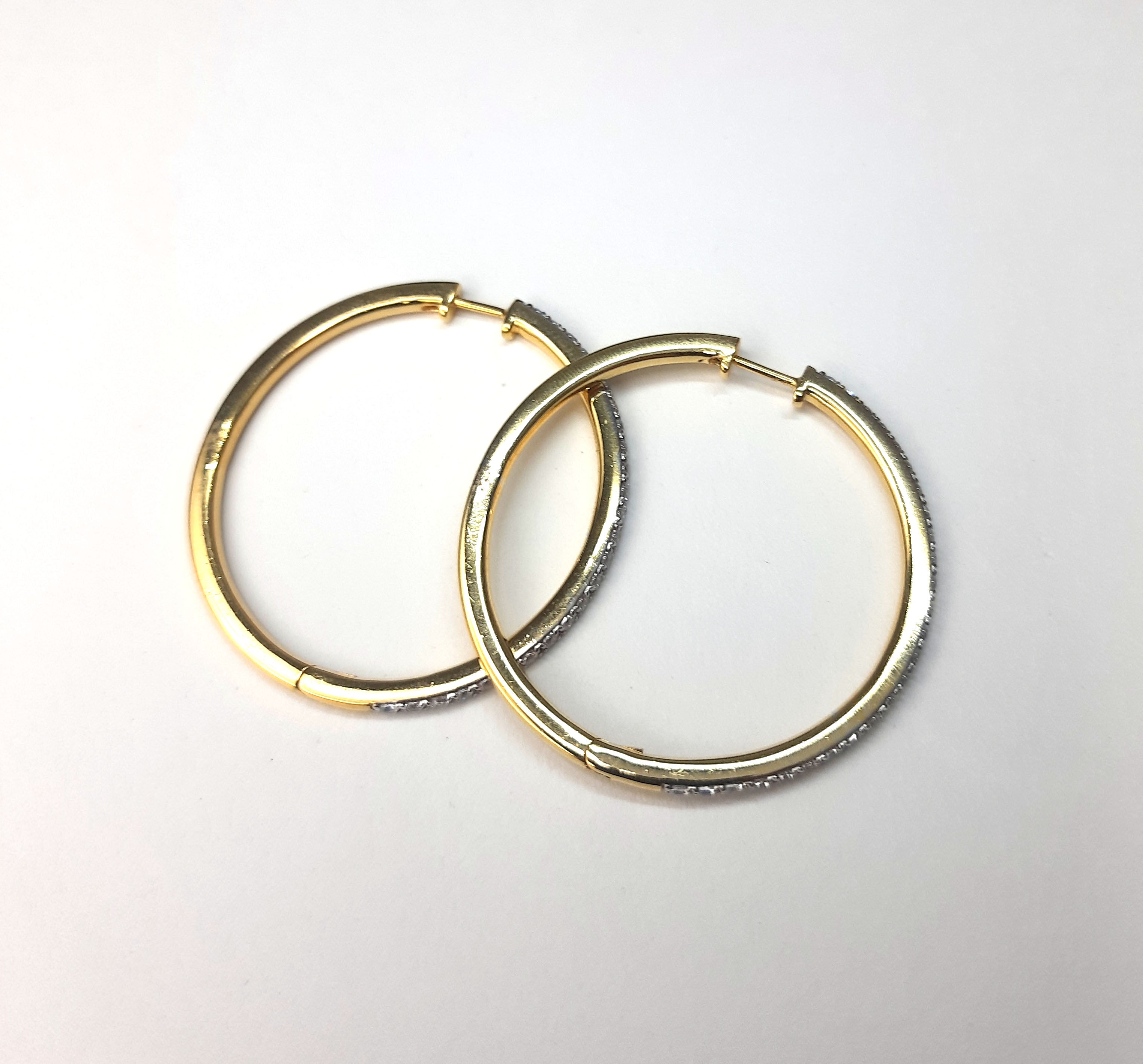 Single line big yellow hoops