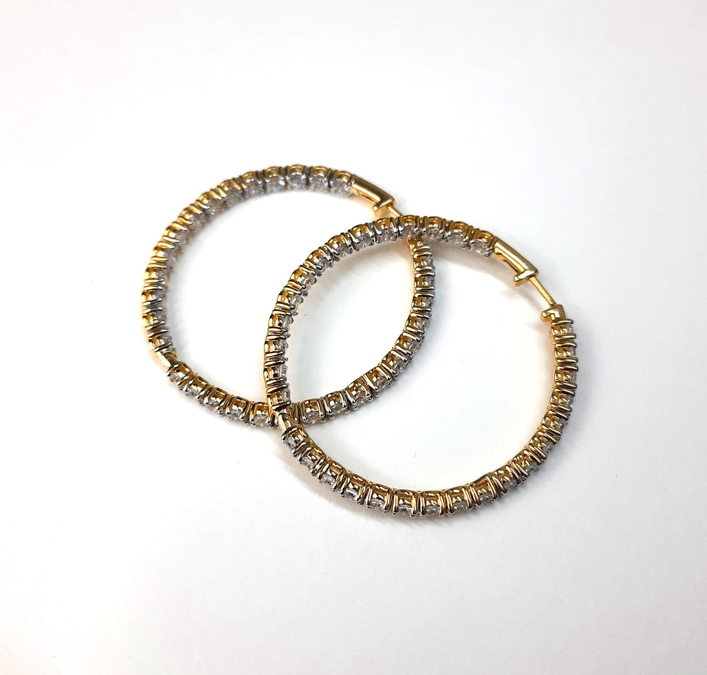 Single line yellow hoops